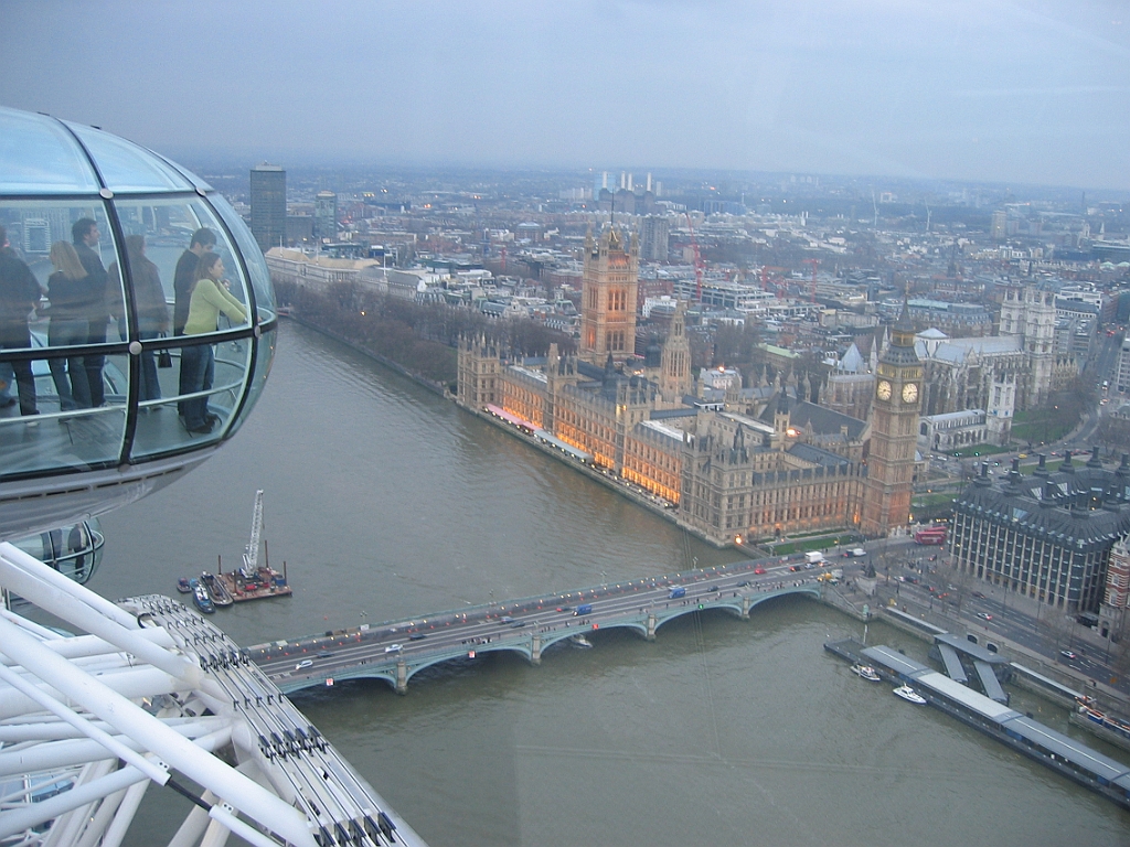 065 Dans London Eye Wheel.jpg